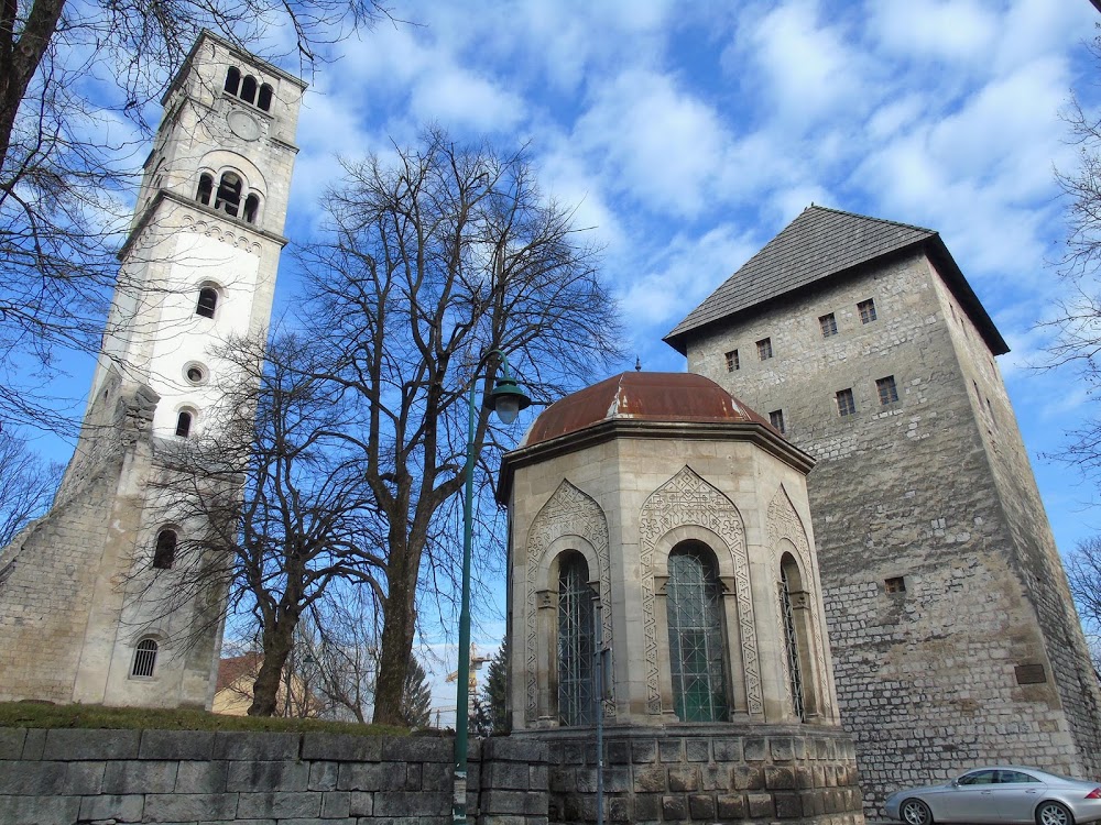 Tvrđava Bihać uz rijeku Unu