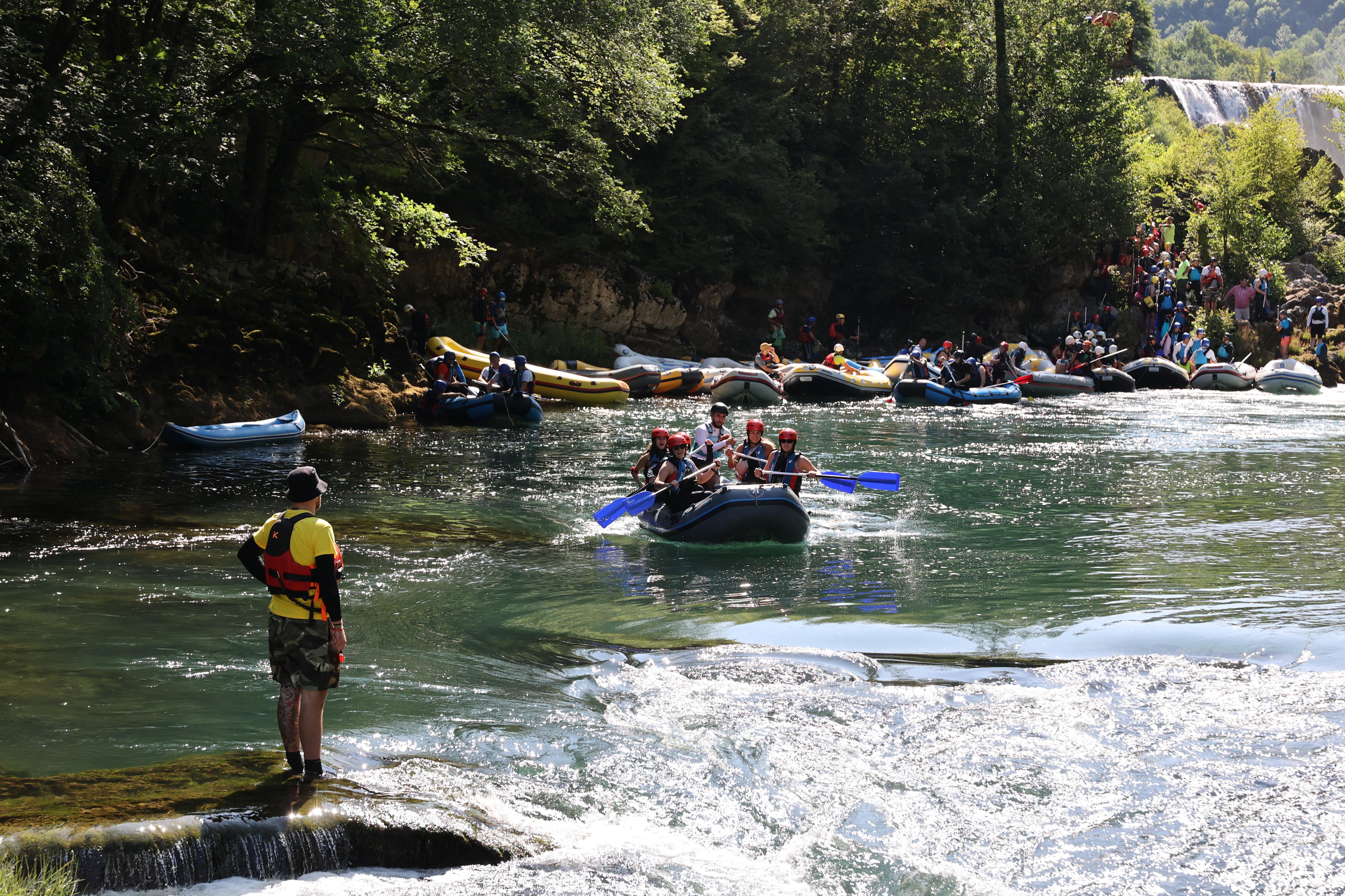Una Regata 2026 — rafting čamaca čamaca na rijeci Uni u Bihaću